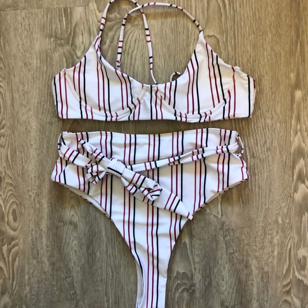NWT• High Waisted Striped Bikini set